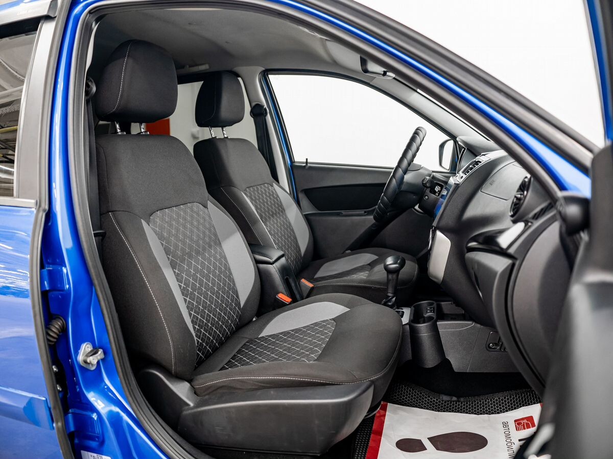 Lada (ВАЗ) Granta 2018 - фото автомобиля