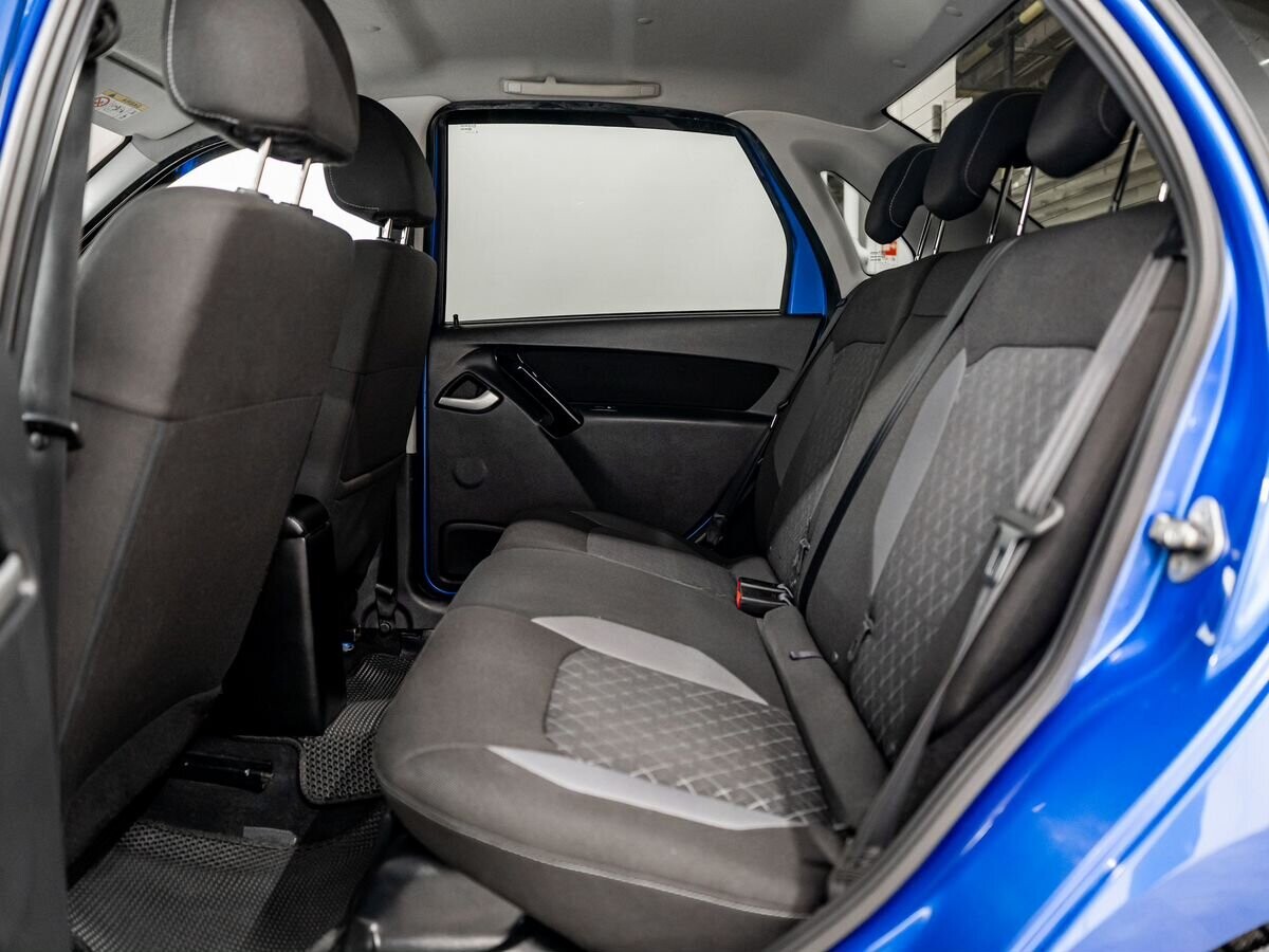 Lada (ВАЗ) Granta 2018 - фото автомобиля