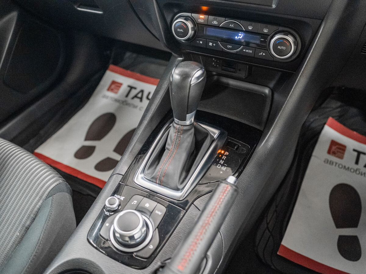 Mazda Axela 2014 - фото автомобиля