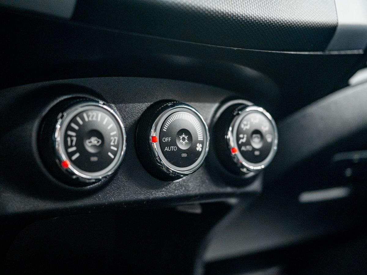 Mitsubishi Outlander 2012 - фото автомобиля