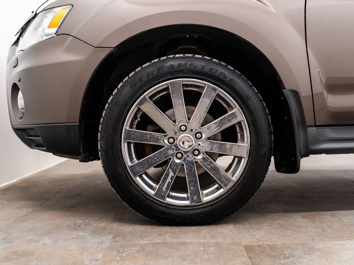 Mitsubishi Outlander 2012 - фото автомобиля