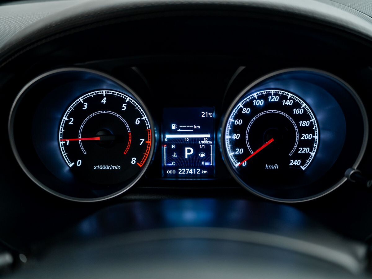 Mitsubishi Outlander 2012 - фото автомобиля