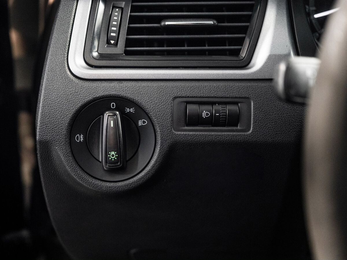 Skoda Rapid 2018 - фото автомобиля