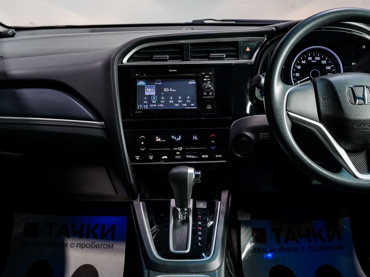 Honda Shuttle 2021 - фото автомобиля