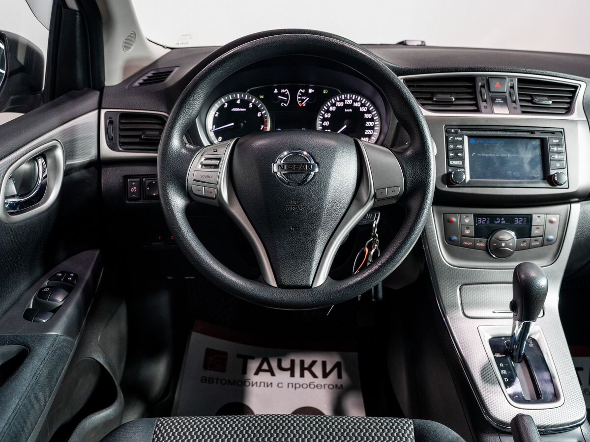 Nissan Tiida 2015 - фото автомобиля