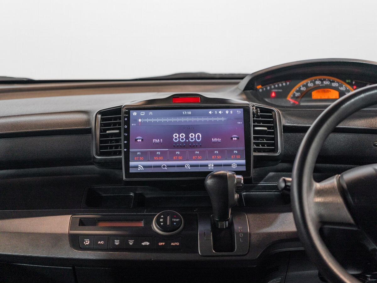 Honda Freed 2009 - фото автомобиля