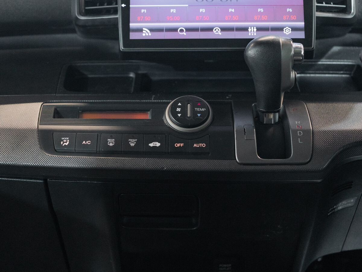 Honda Freed 2009 - фото автомобиля