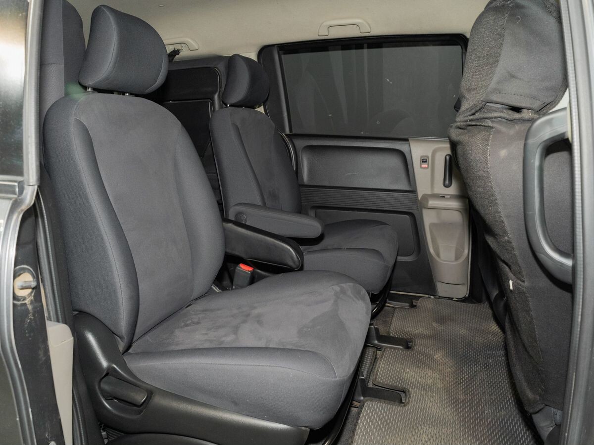 Honda Freed 2009 - фото автомобиля