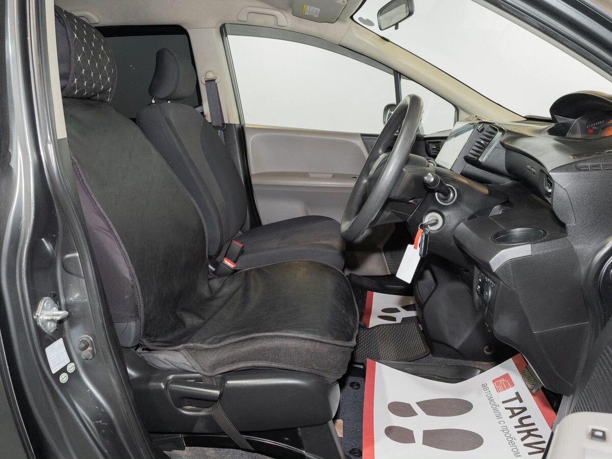 Honda Freed 2009 - фото автомобиля