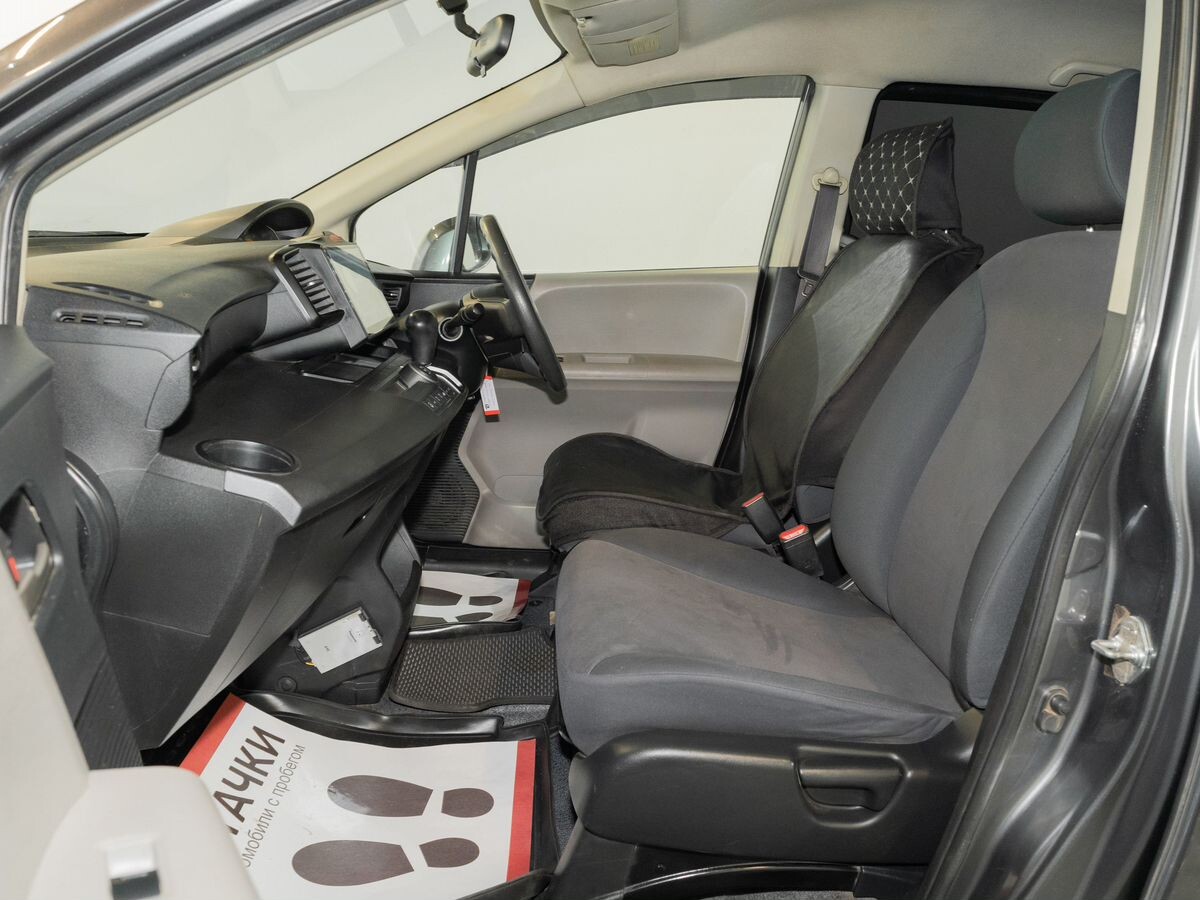 Honda Freed 2009 - фото автомобиля