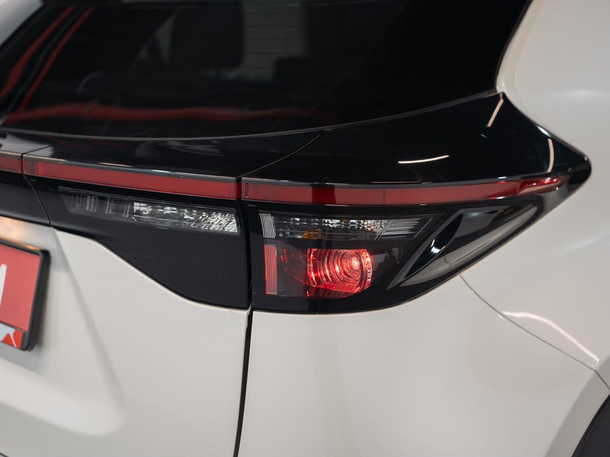 Toyota Yaris Cross 2021 - фото автомобиля