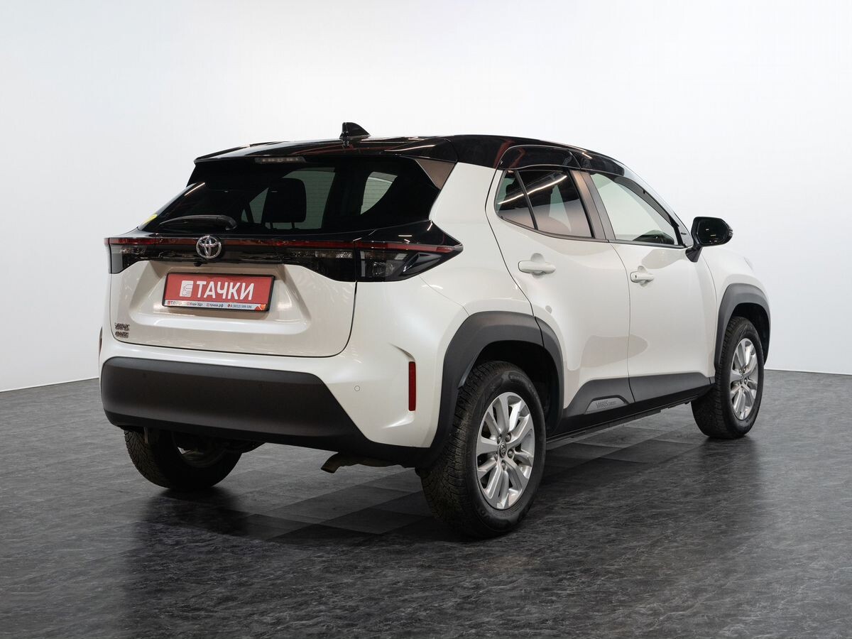 Toyota Yaris Cross 2021 - фото автомобиля