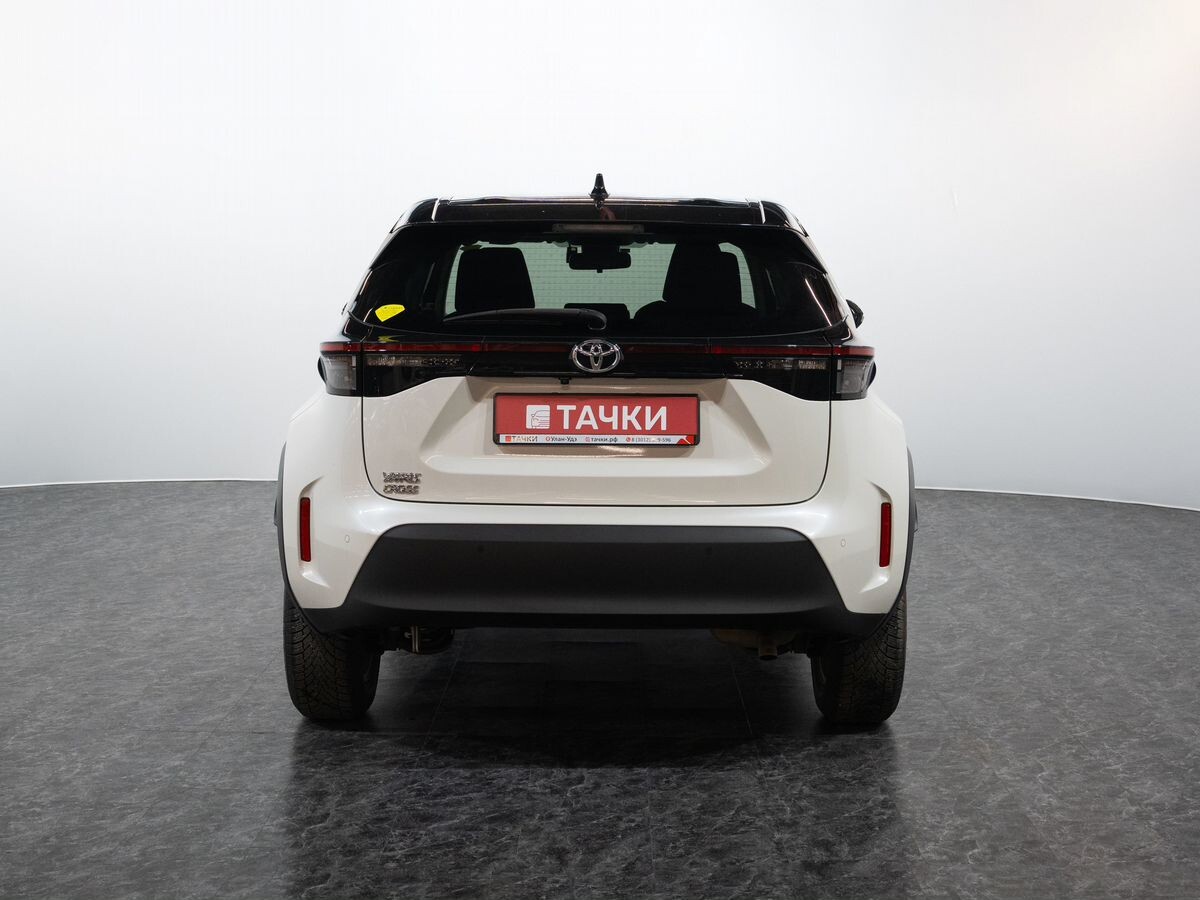 Toyota Yaris Cross 2021 - фото автомобиля