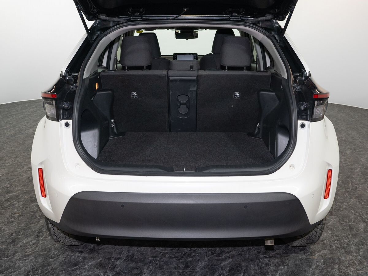 Toyota Yaris Cross 2021 - фото автомобиля