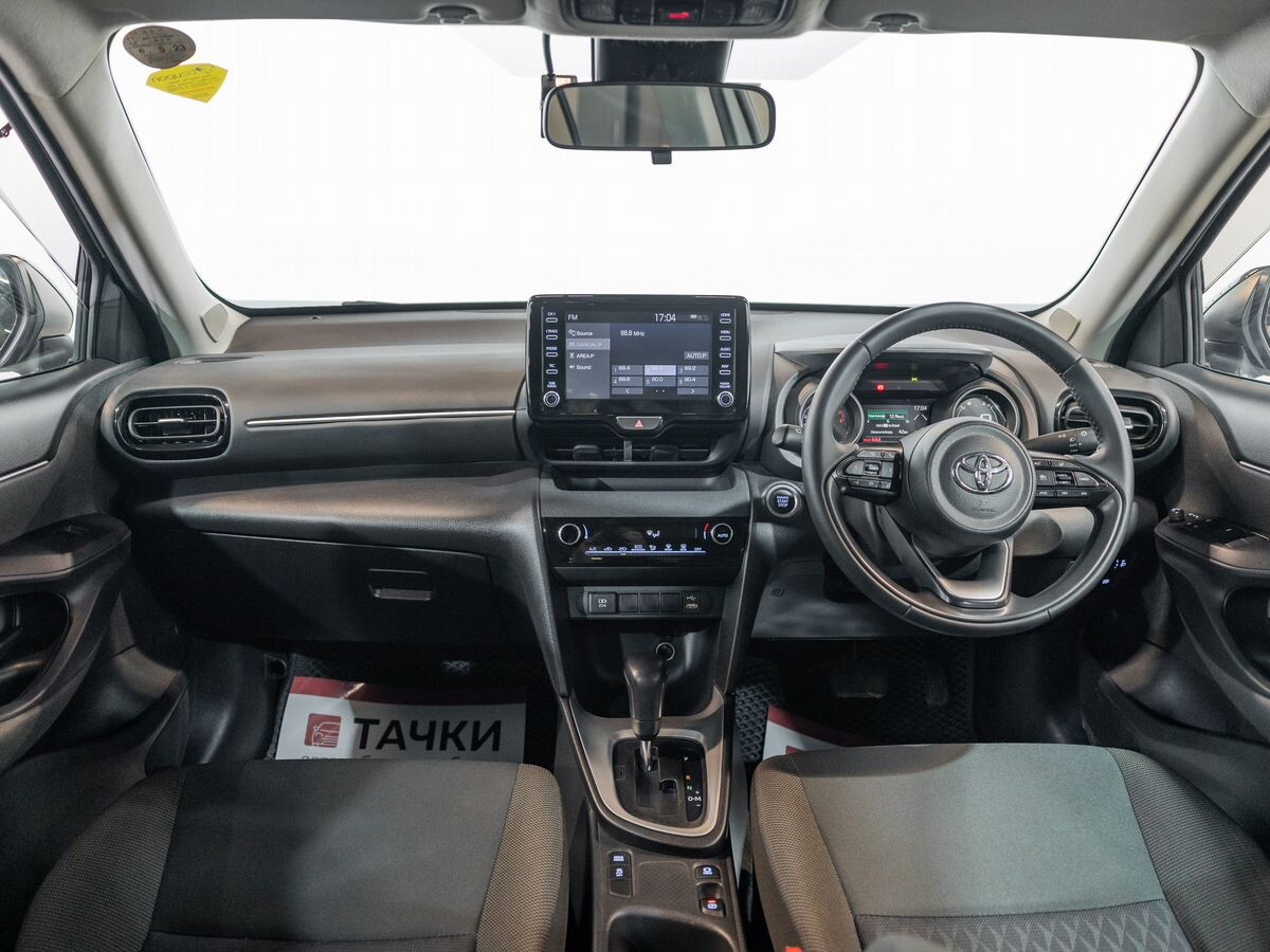 Toyota Yaris Cross 2021 - фото автомобиля