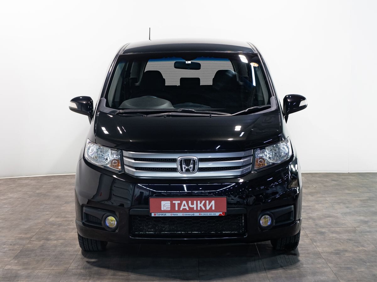 Honda Freed 2012 - фото автомобиля