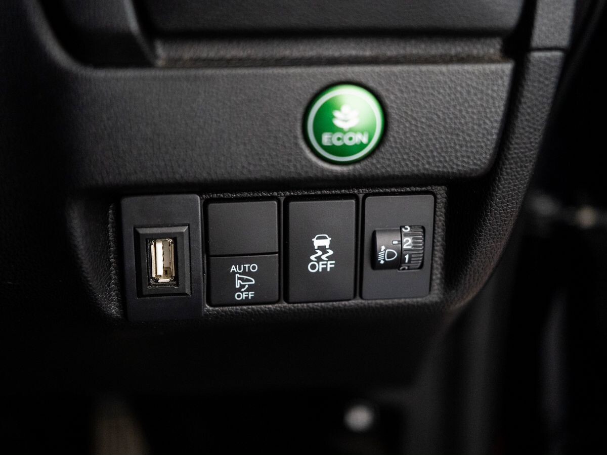 Honda Fit 2017 - фото автомобиля