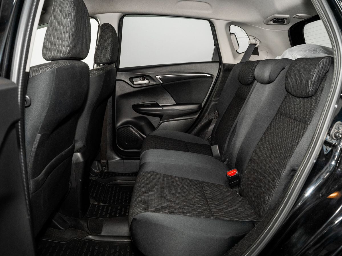 Honda Fit 2017 - фото автомобиля