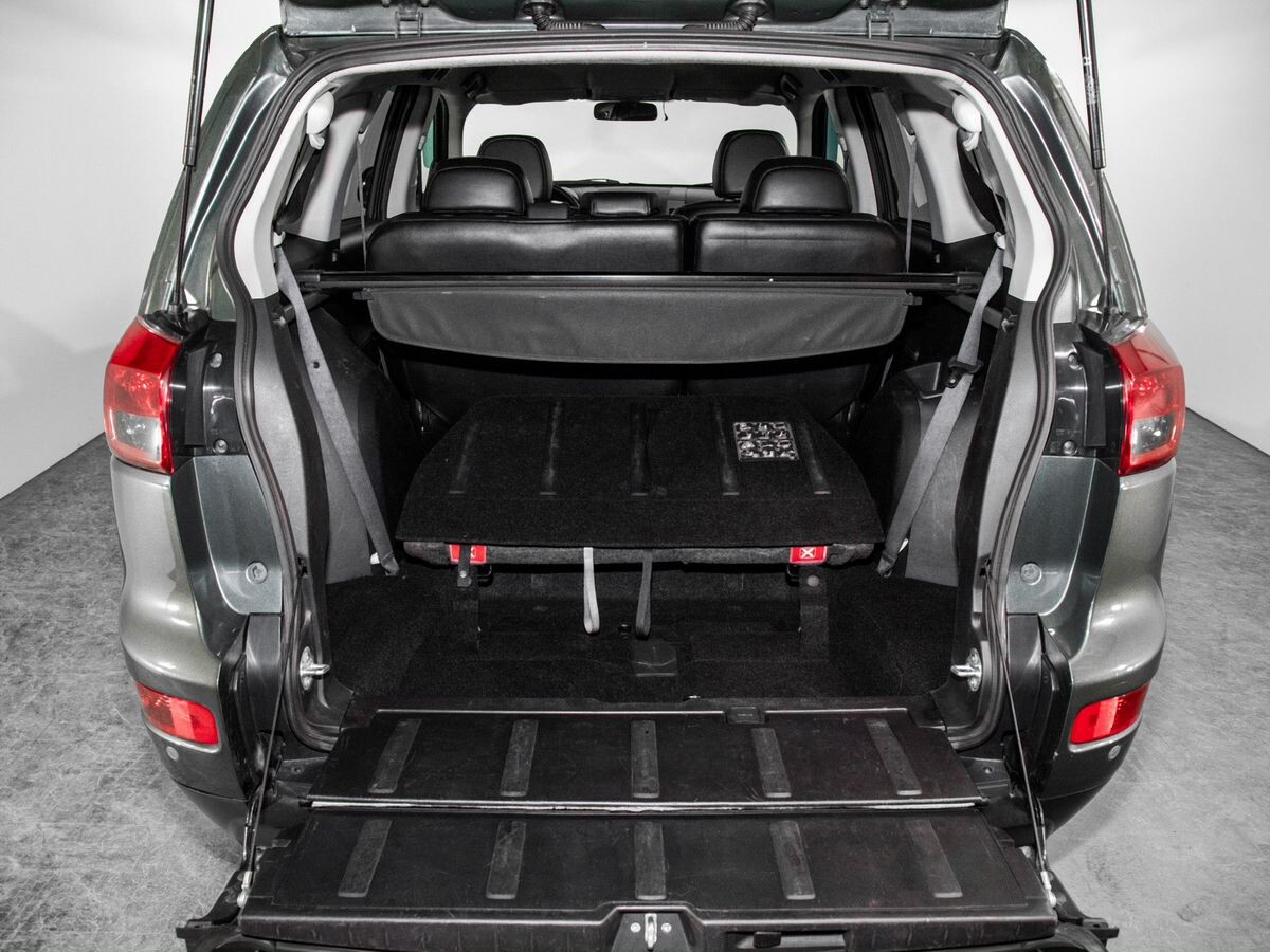 Peugeot 4007 2009 - фото автомобиля