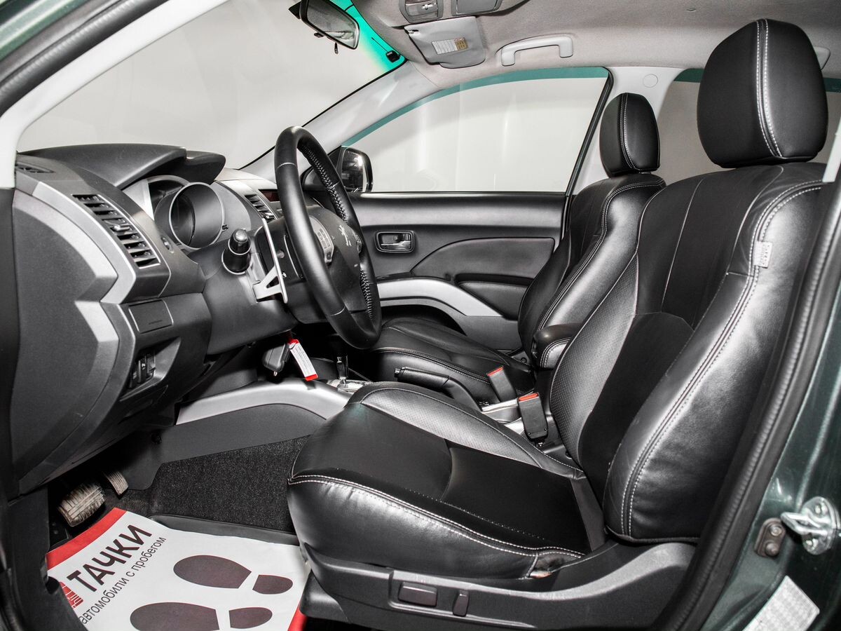 Peugeot 4007 2009 - фото автомобиля