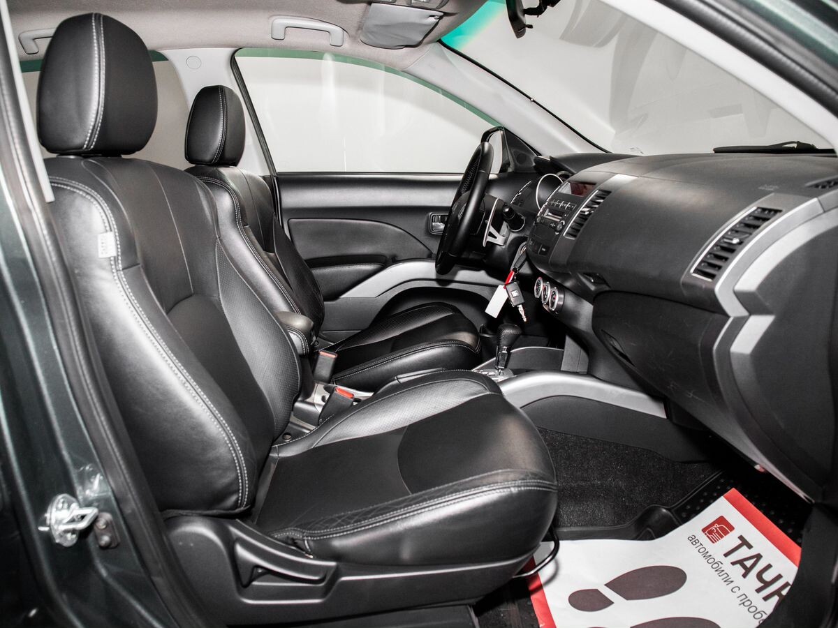 Peugeot 4007 2009 - фото автомобиля