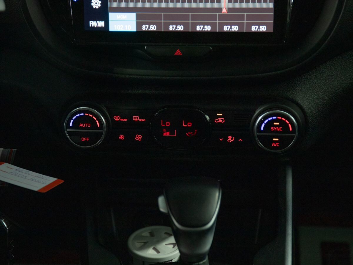 Kia Soul 2021 - фото автомобиля