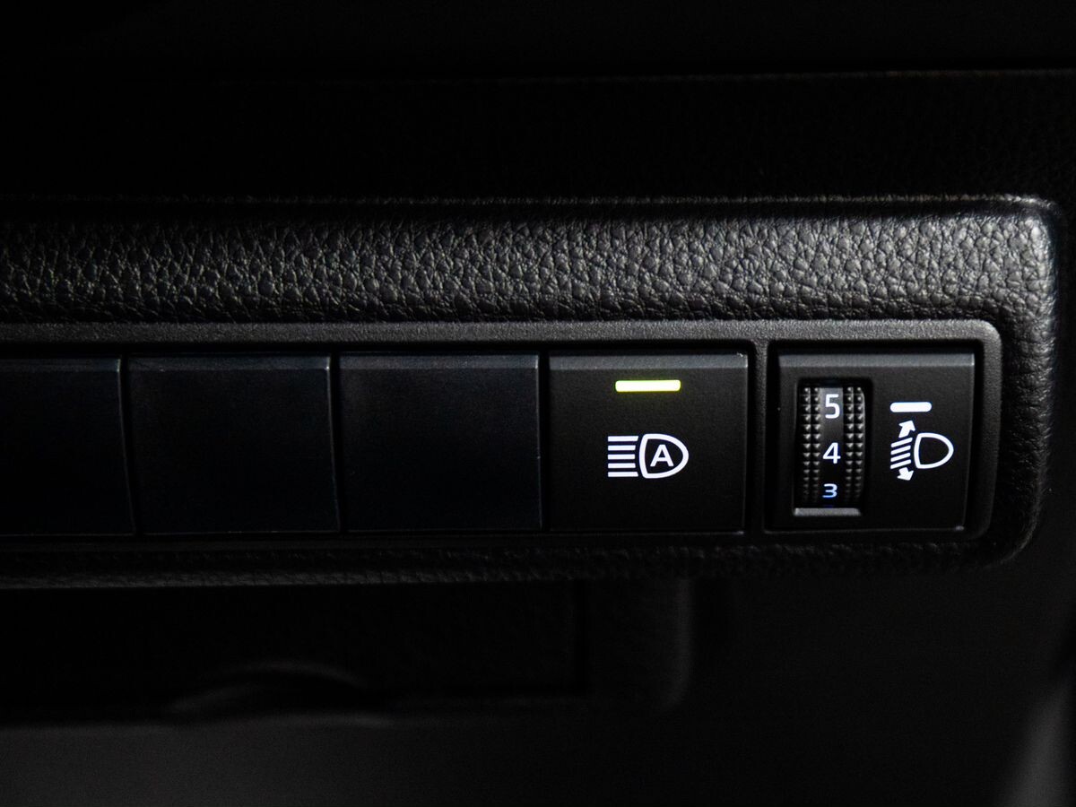 Toyota Corolla 2019 - фото автомобиля