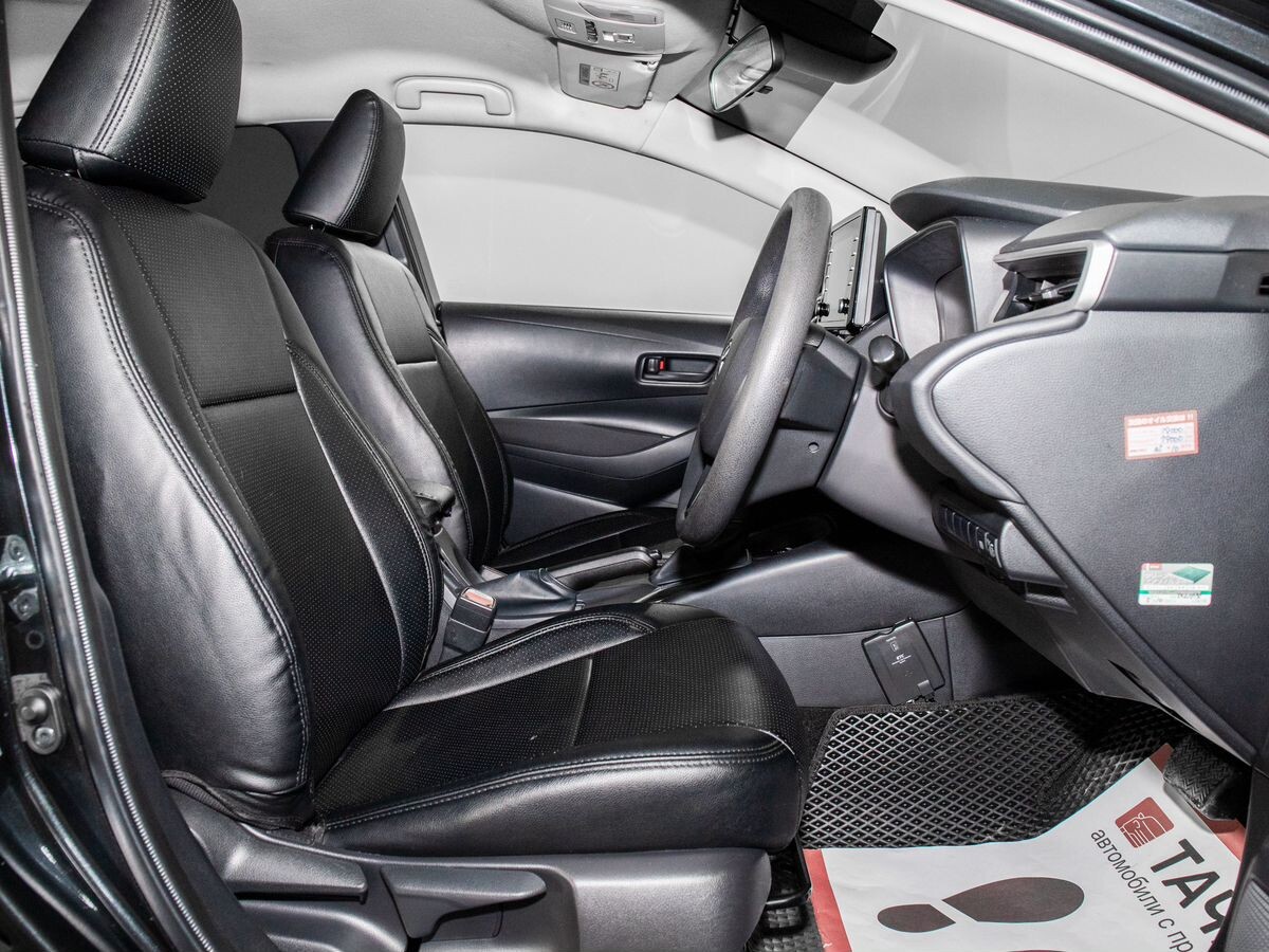 Toyota Corolla 2019 - фото автомобиля