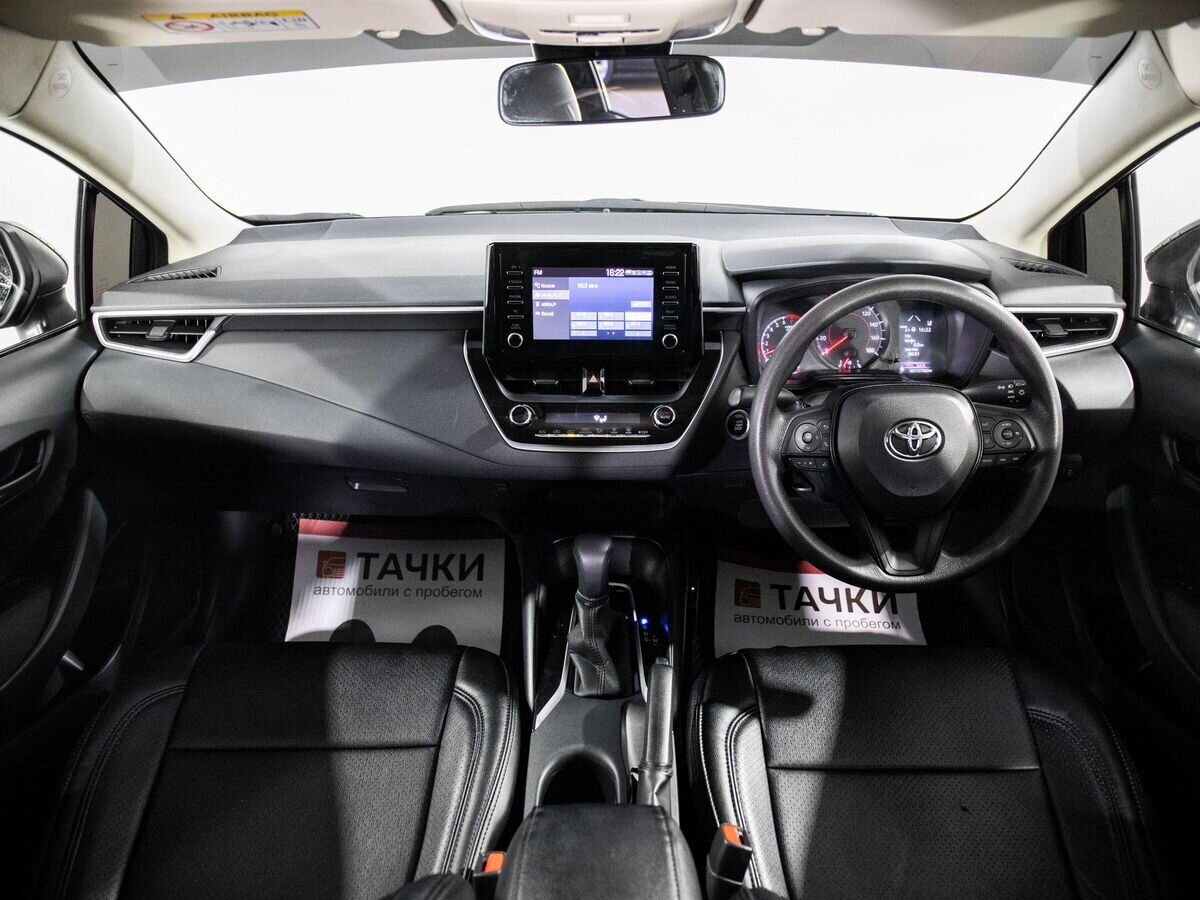 Toyota Corolla 2019 - фото автомобиля