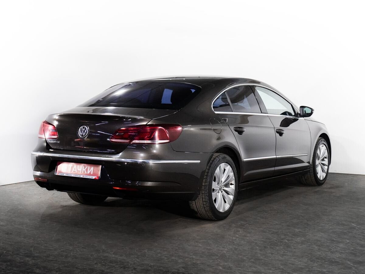 Volkswagen Passat CC 2012 - фото автомобиля
