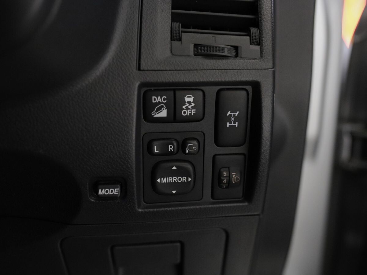 Toyota Rush 2016 - фото автомобиля