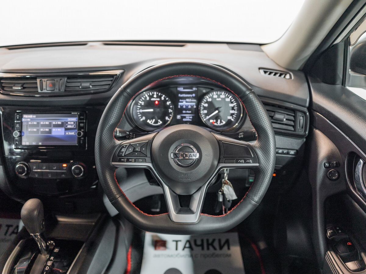 Nissan X-Trail 2018 - фото автомобиля