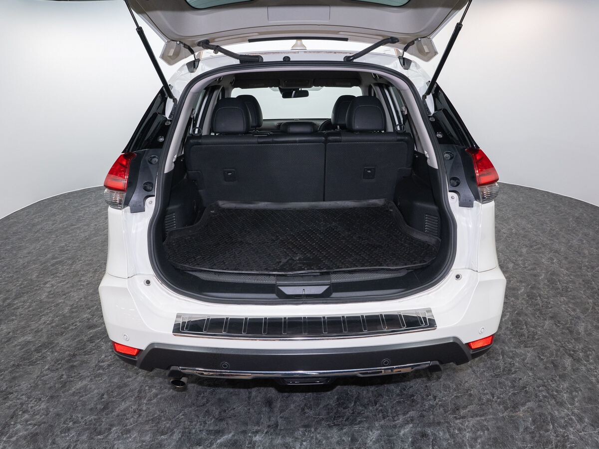 Nissan X-Trail 2018 - фото автомобиля