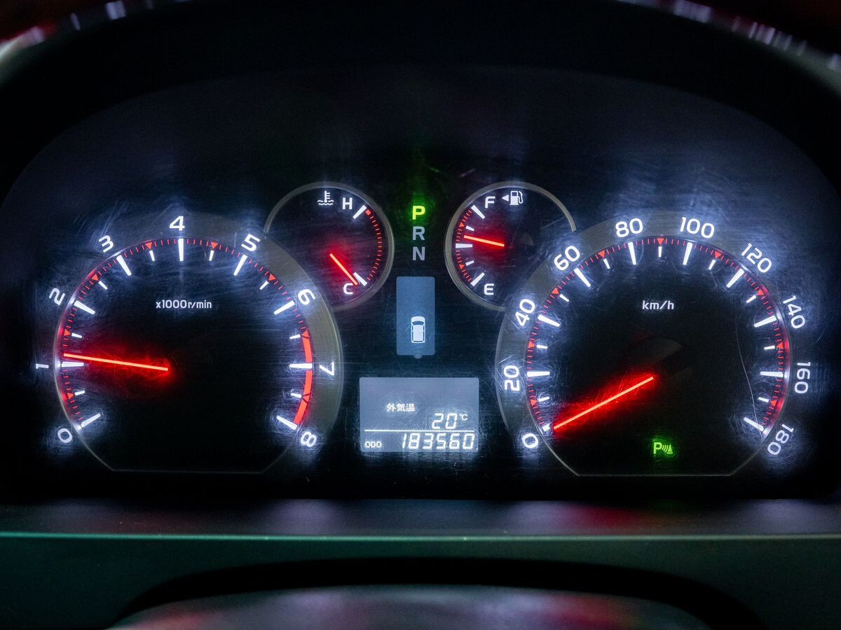 Toyota Vellfire 2009 - фото автомобиля