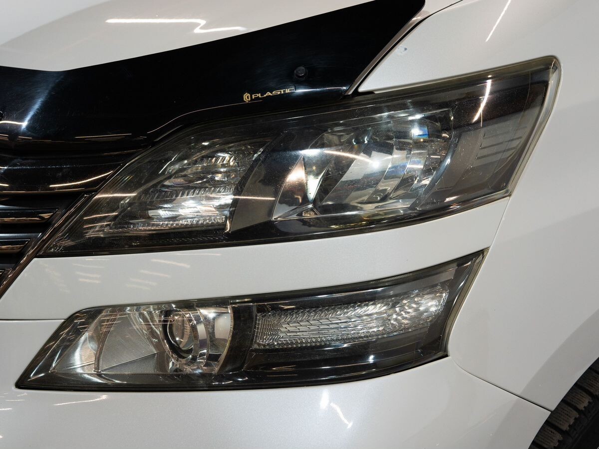 Toyota Vellfire 2009 - фото автомобиля