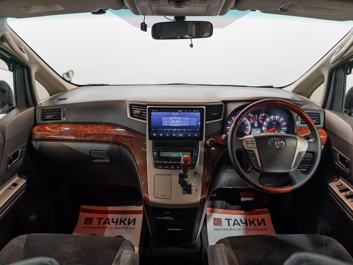 Toyota Vellfire 2009 - фото автомобиля