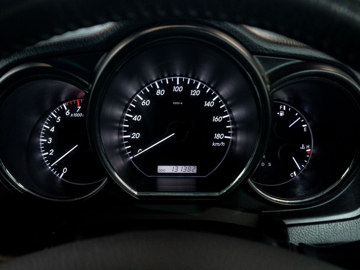 Toyota Harrier 2011 - фото автомобиля