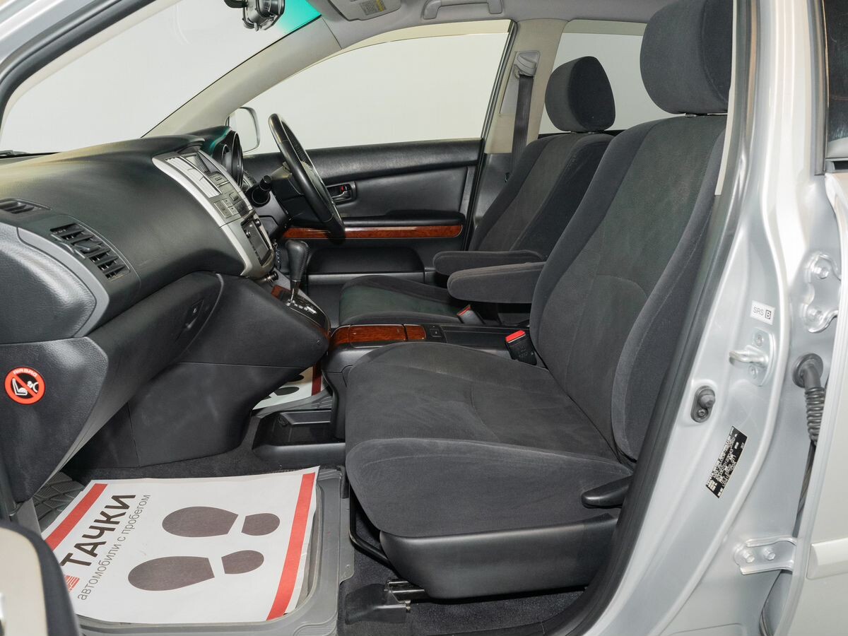 Toyota Harrier 2011 - фото автомобиля