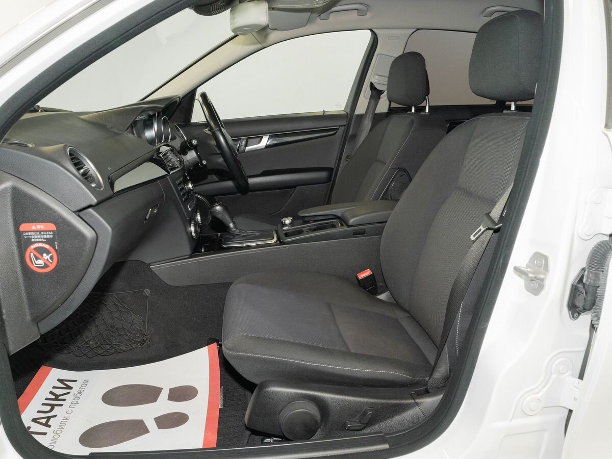 Mercedes-Benz C-Класс 2012 - фото автомобиля