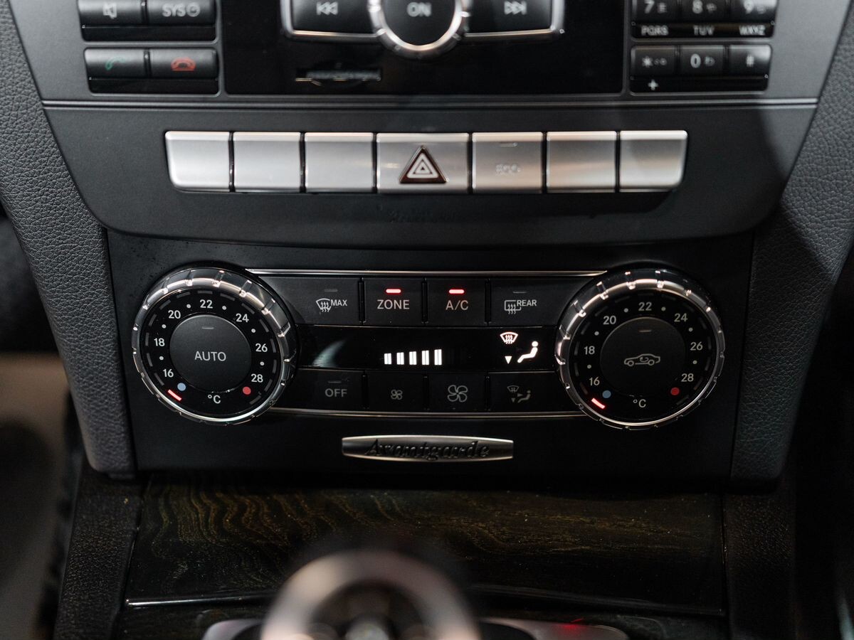 Mercedes-Benz C-Класс 2012 - фото автомобиля