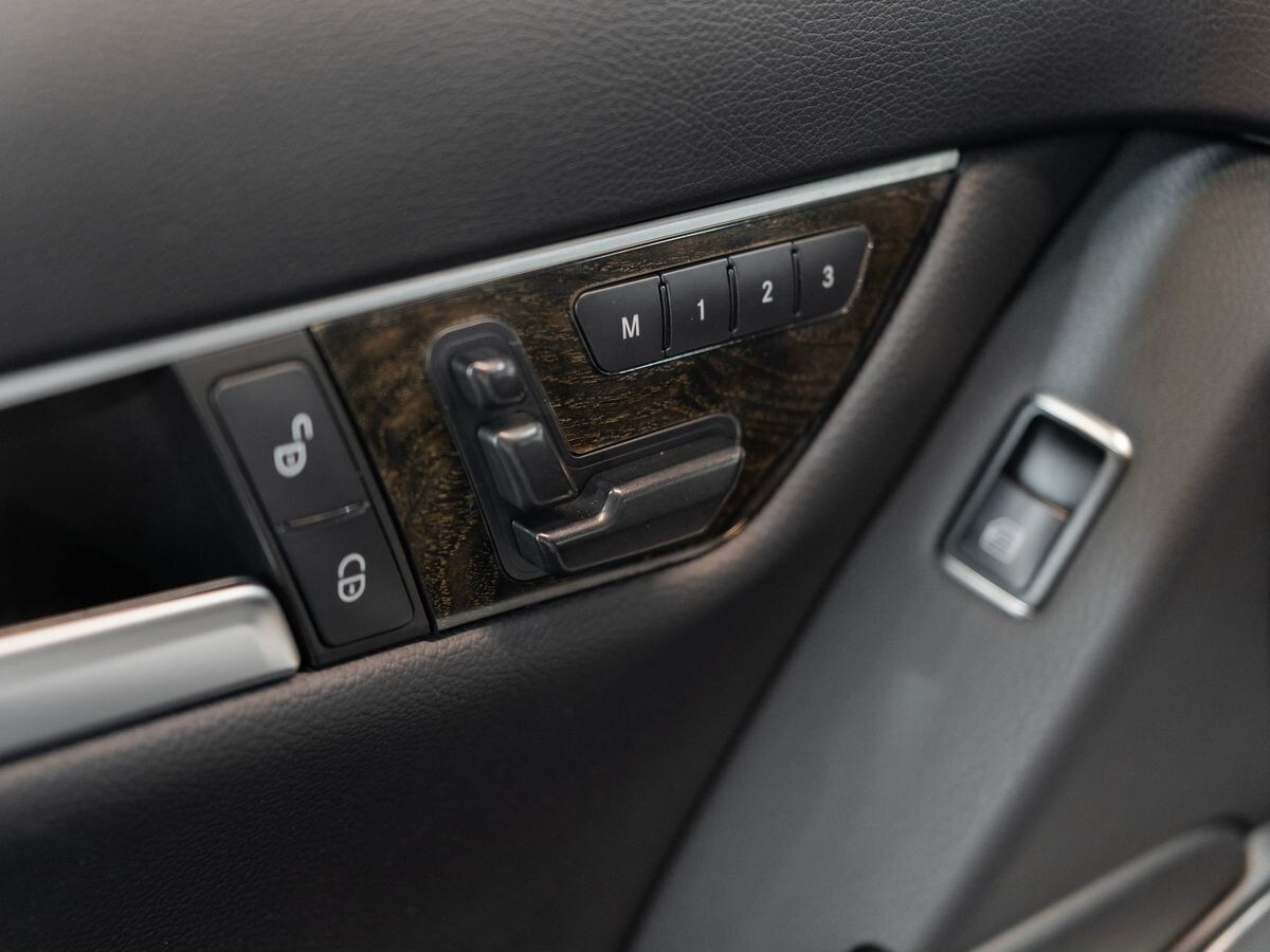 Mercedes-Benz C-Класс 2012 - фото автомобиля