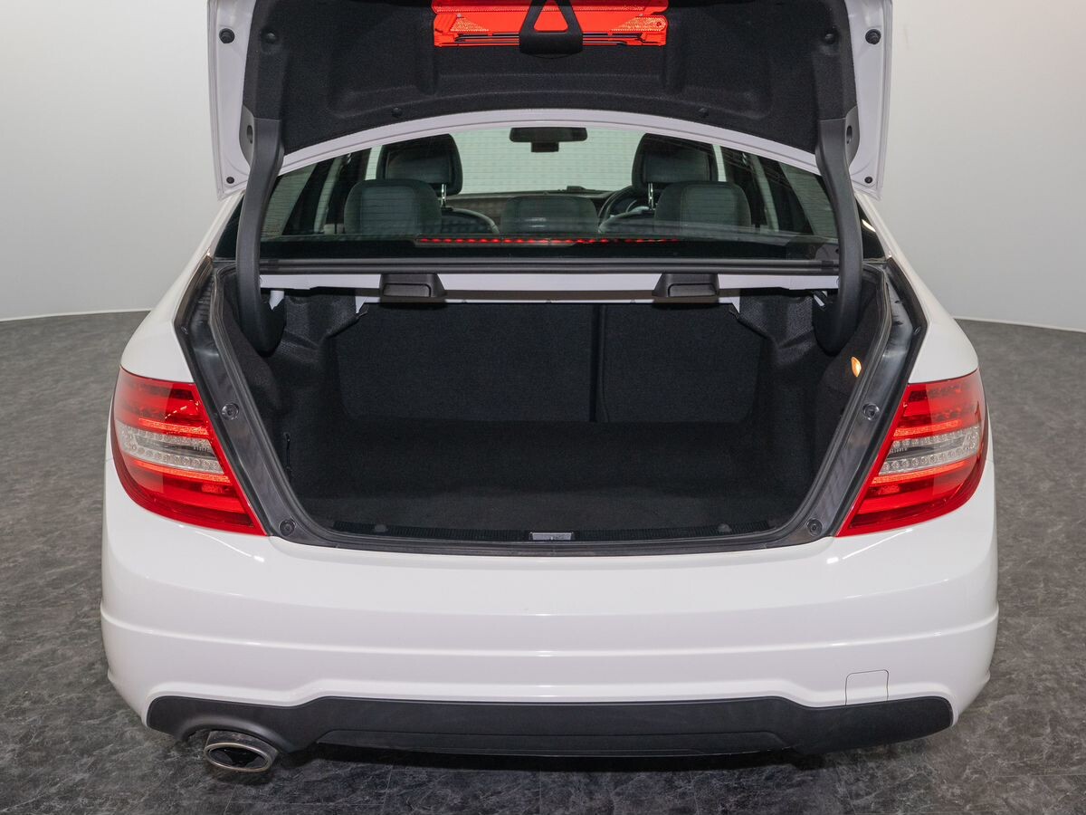 Mercedes-Benz C-Класс 2012 - фото автомобиля