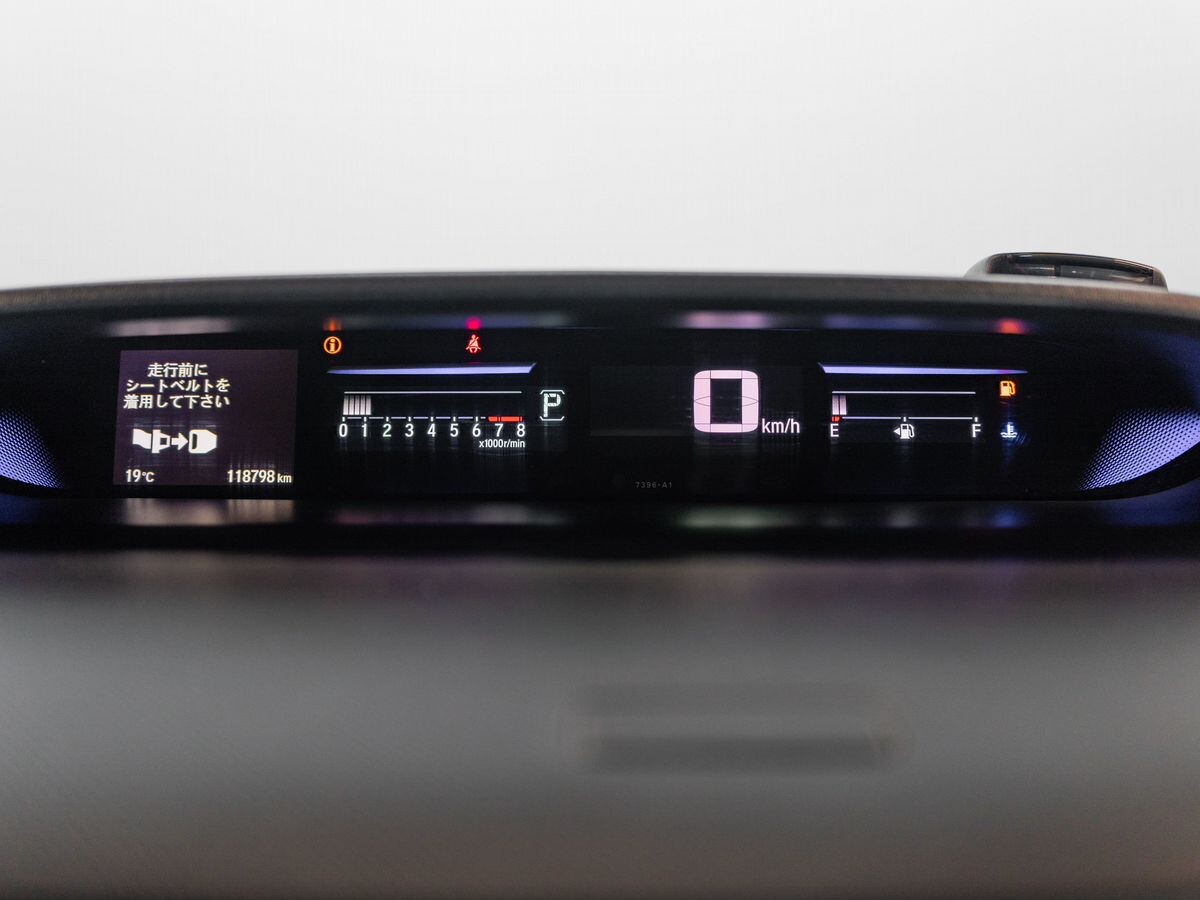 Honda Stepwgn 2016 - фото автомобиля