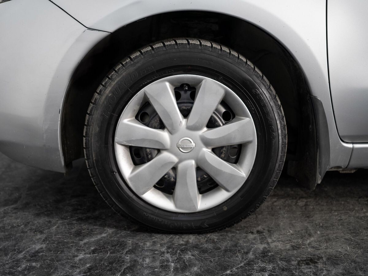 Nissan Note 2011 - фото автомобиля