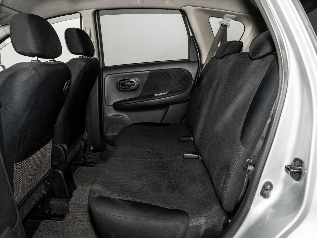 Nissan Note 2011 - фото автомобиля