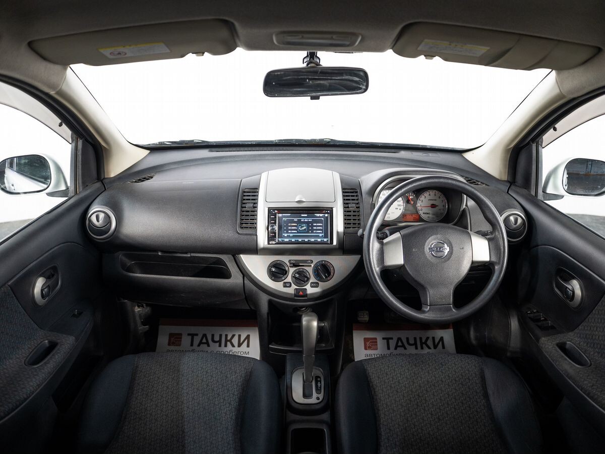 Nissan Note 2011 - фото автомобиля