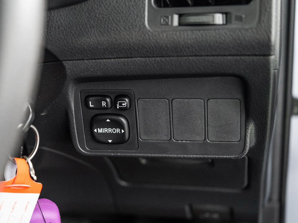 Toyota Corolla 2007 - фото автомобиля