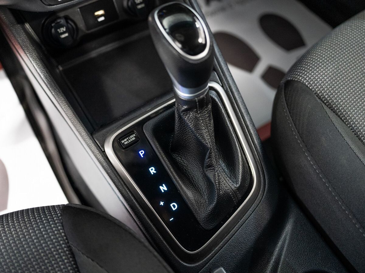 Hyundai Solaris 2020 - фото автомобиля