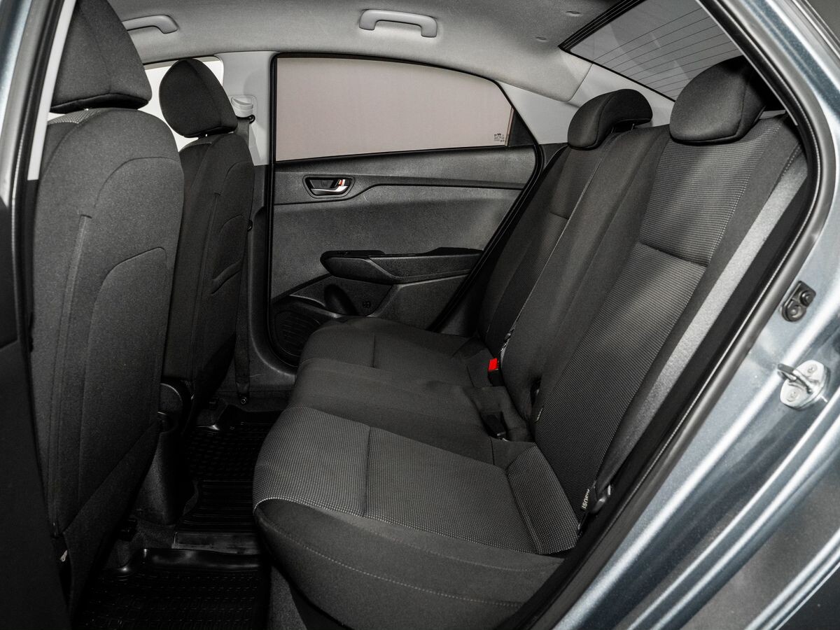 Hyundai Solaris 2020 - фото автомобиля