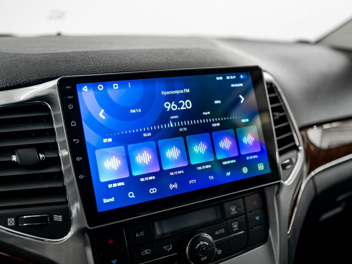 Jeep Grand Cherokee 2011 - фото автомобиля